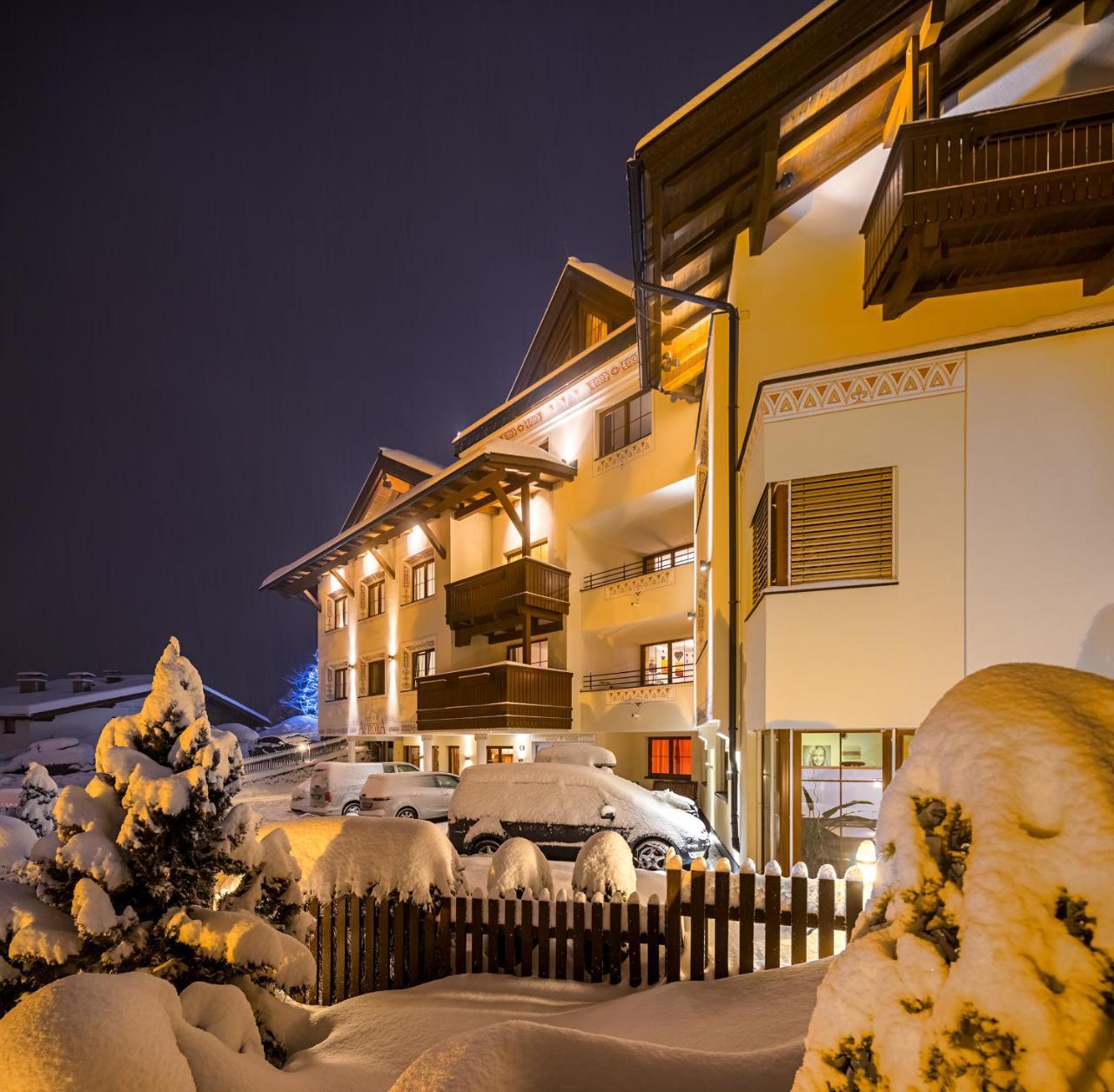 Apart-Hotel Aurora Фис Экстерьер фото